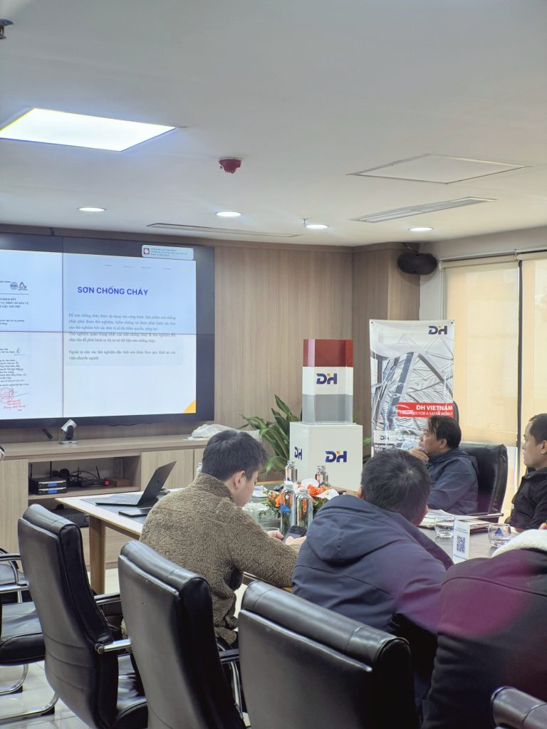 DH VIỆT NAM đào tạo Delta Group về sơn chống cháy